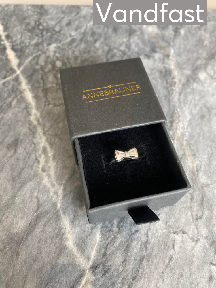 Annebrauner Bow Ring