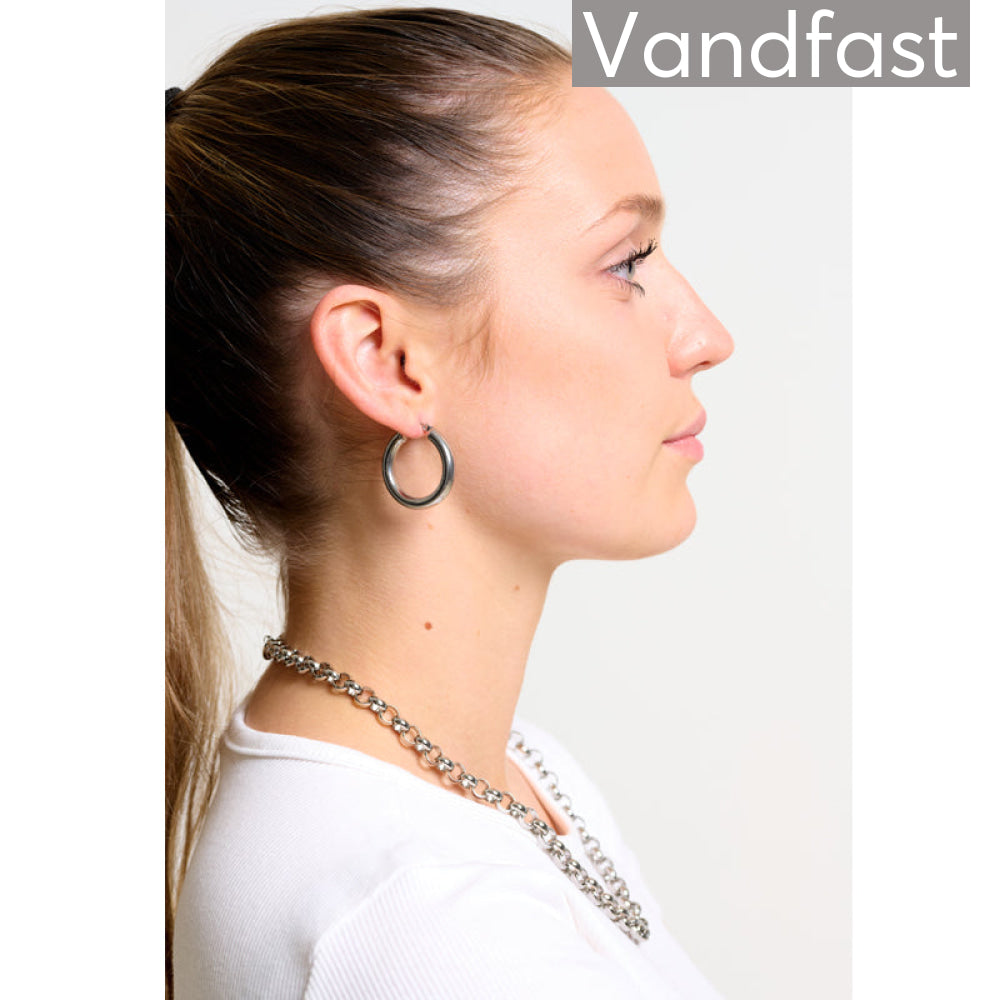 Annebrauner New York Necklace