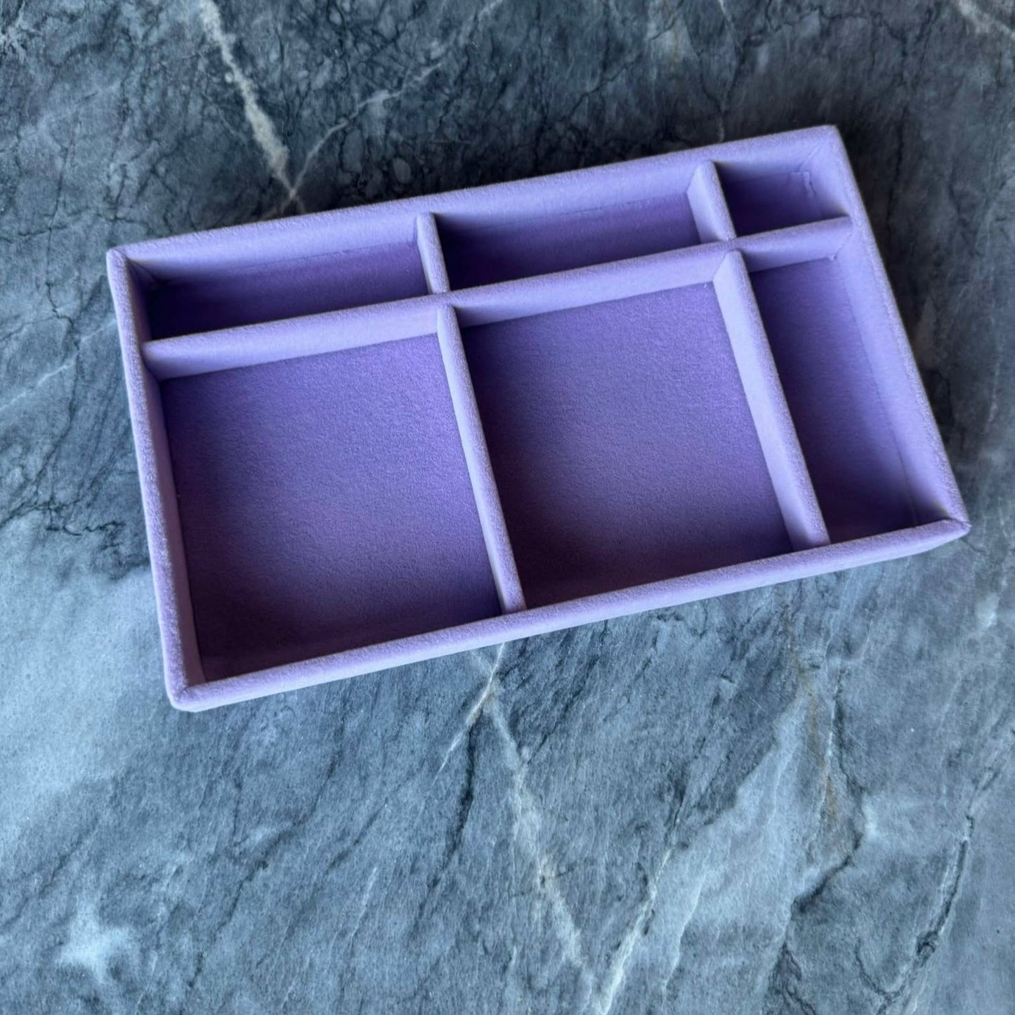 ANNEBRAUNER Velvet Tray Lavendel 6 Sections