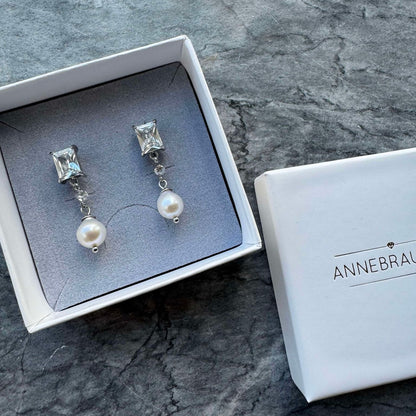 ANNEBRAUNER Pearl Queen Earrings