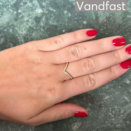 Annebrauner Arrow Ring