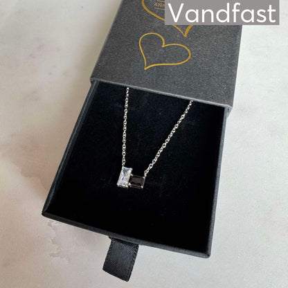 Annebrauner Black Friday Necklace (Gratis Ved Køb For 395 Kr Eller Derover)