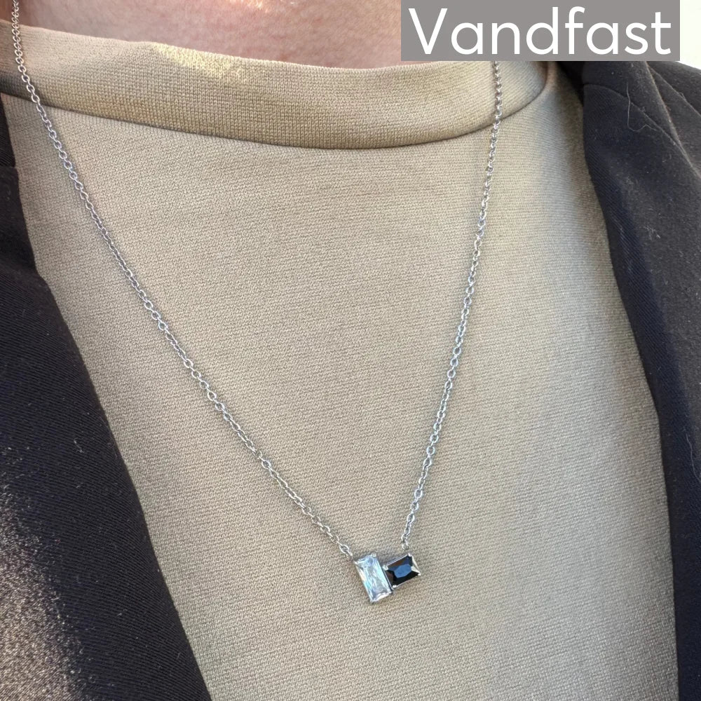 Annebrauner Black Friday Necklace (Gratis Ved Køb For 395 Kr Eller Derover)