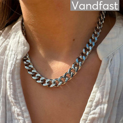 Annebrauner Chunky London Necklace