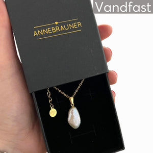 Annebrauner Freshwater Necklace