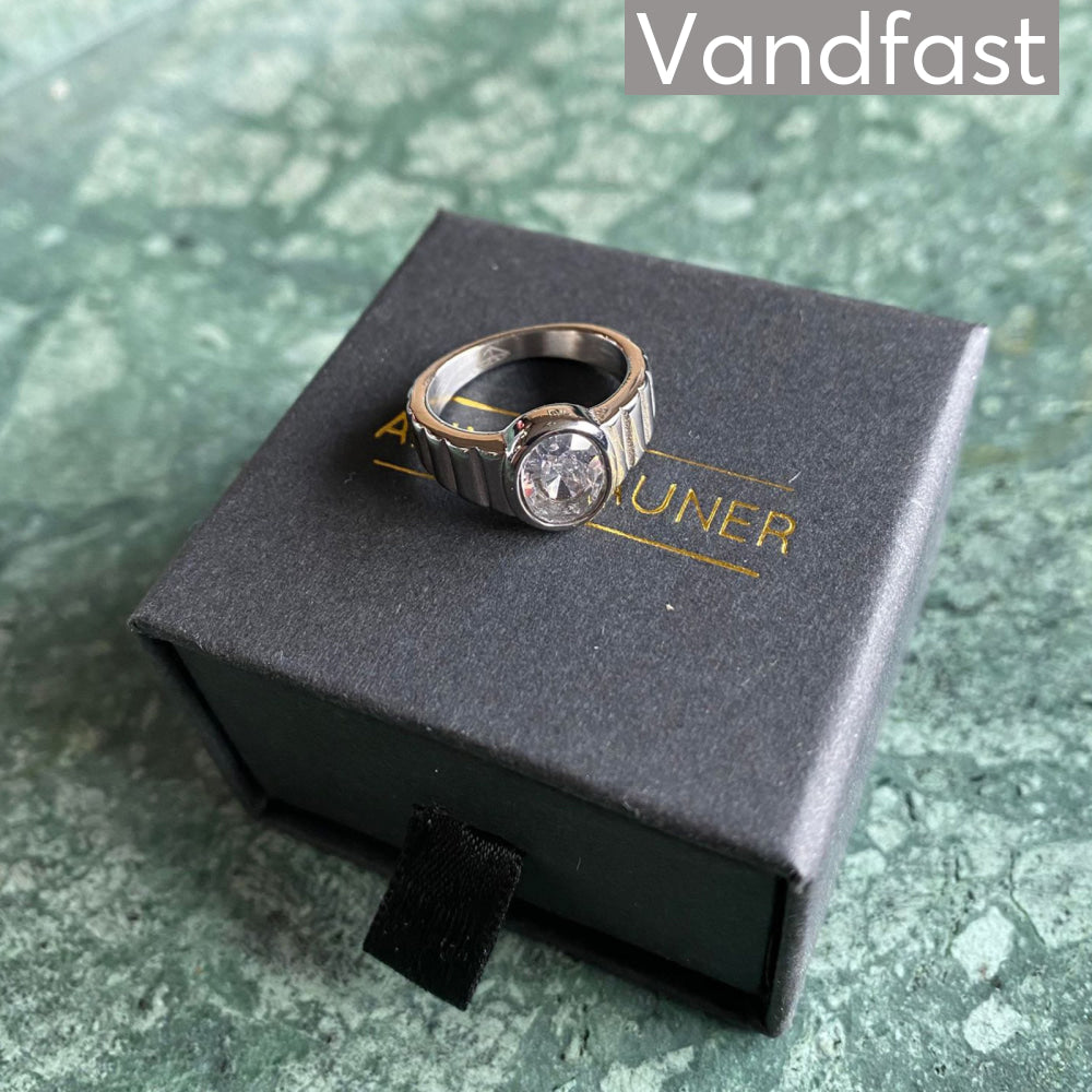 Annebrauner Imperial Ring