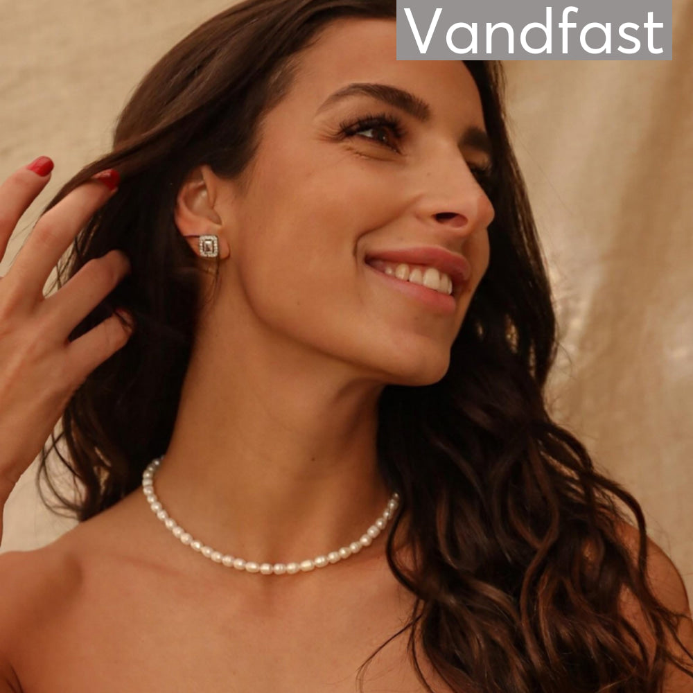 Annebrauner Pearl Necklace