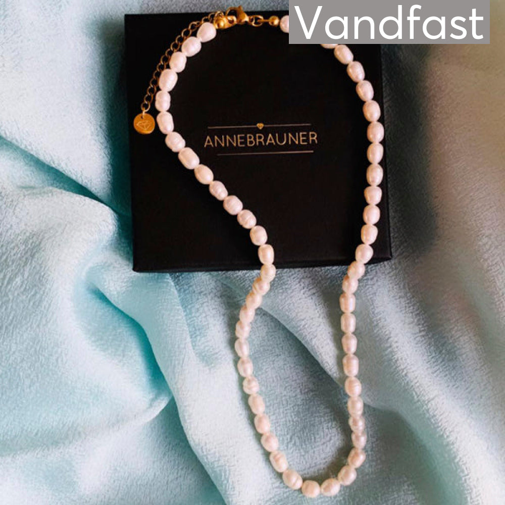 Annebrauner Pearl Necklace