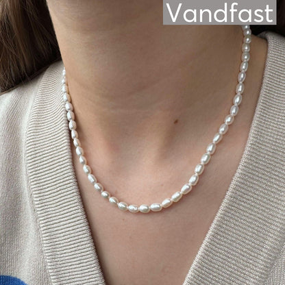 Annebrauner Pearl Petite Necklace