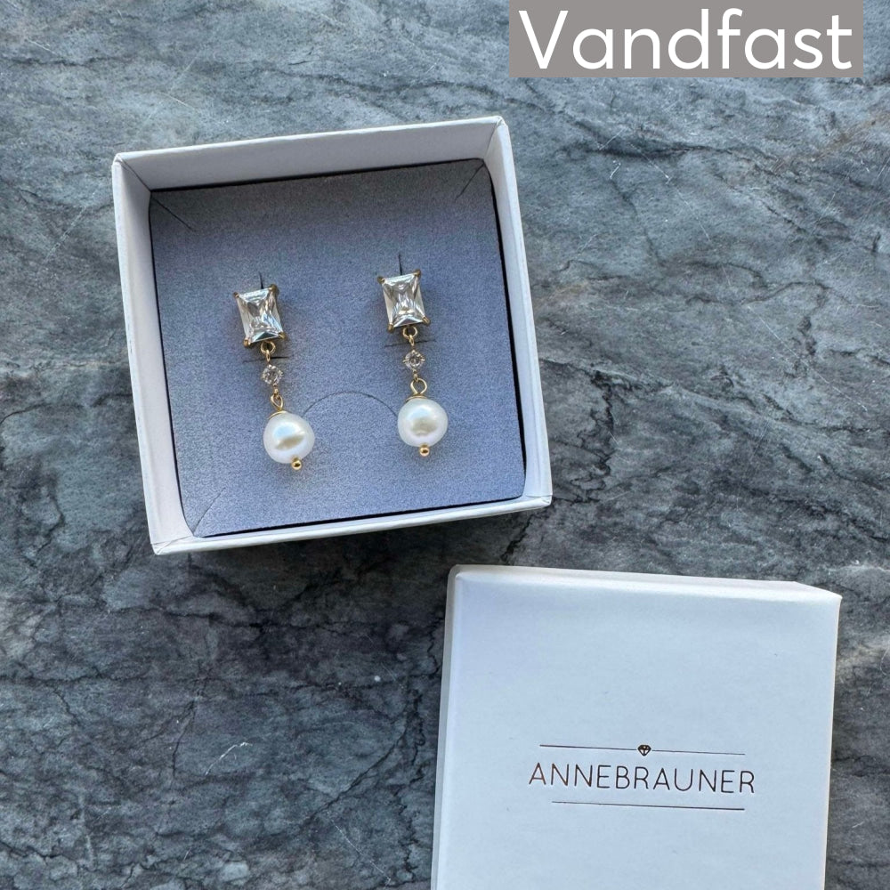 Annebrauner Pearl Queen Earrings