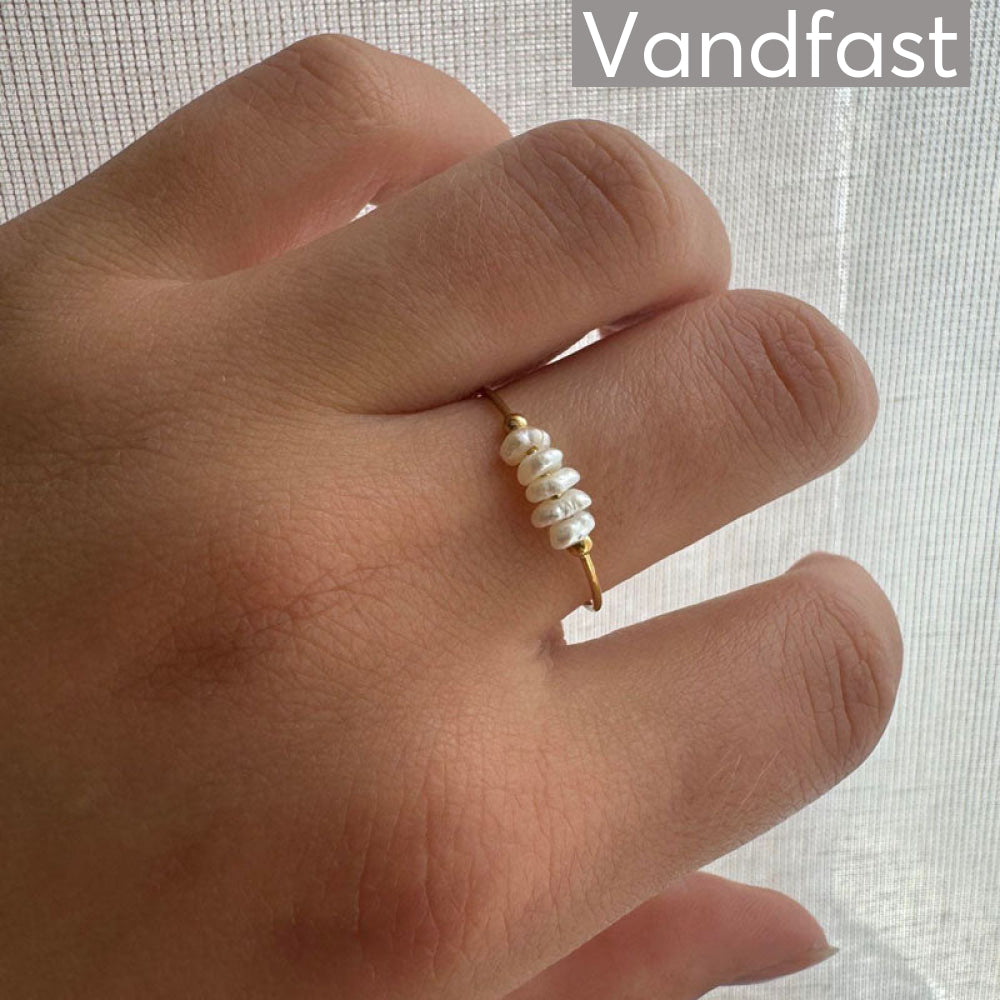 Annebrauner Pearl Ring