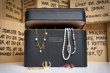 Indlæs billede til gallerivisning ANNEBRAUNER Beauty &amp; Jewellery Travel  Box